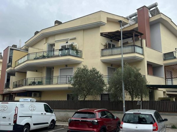 appartamento in vendita a Fiumicino in zona Fregene