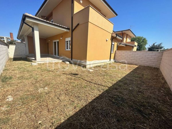 casa indipendente in vendita a Fiumicino in zona Palidoro