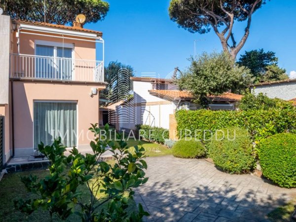 casa indipendente in vendita a Fiumicino in zona Fregene