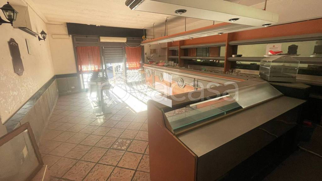 negozio in vendita a Fiumicino