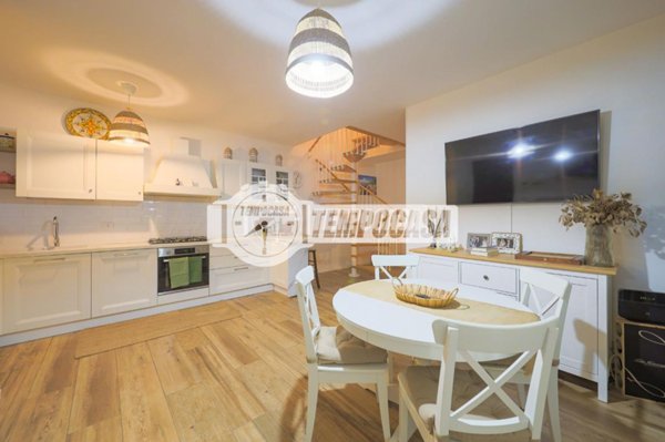 casa indipendente in vendita a Fiumicino in zona Aranova