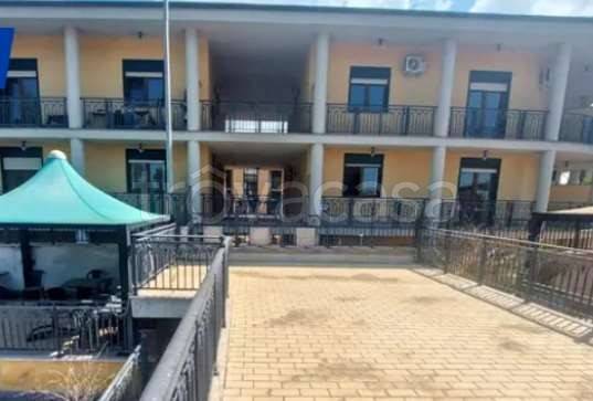 negozio in vendita a Fiumicino in zona Aranova