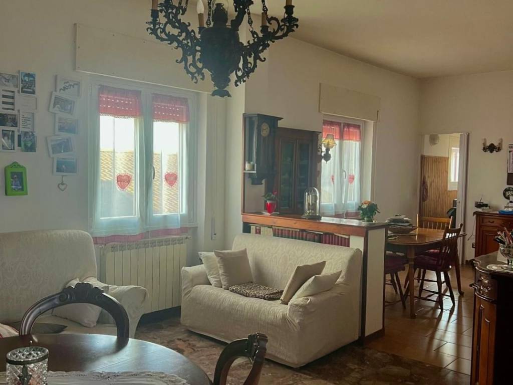 appartamento in vendita a Fiumicino in zona Maccarese