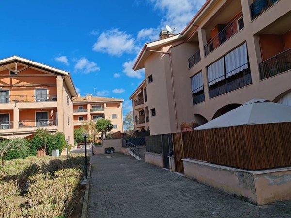 appartamento in vendita a Fiumicino in zona Passo Oscuro