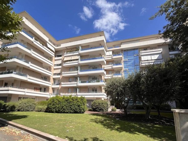 appartamento in vendita a Fiumicino in zona Isola Sacra