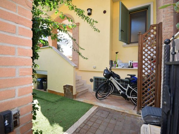 casa indipendente in vendita a Fiumicino in zona Fregene