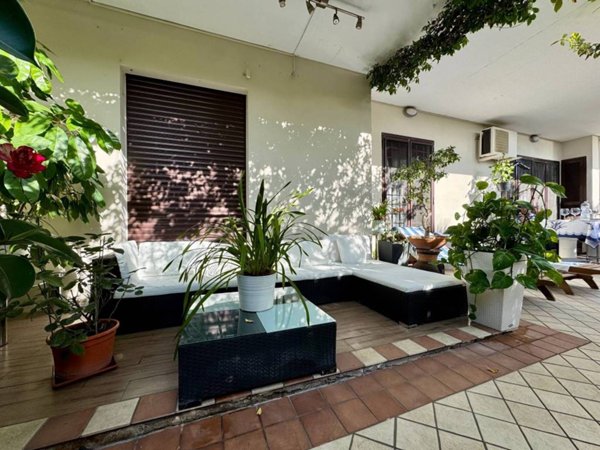 appartamento in vendita a Fiumicino in zona Focene