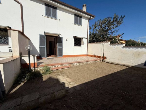 appartamento in vendita a Fiumicino in zona Isola Sacra