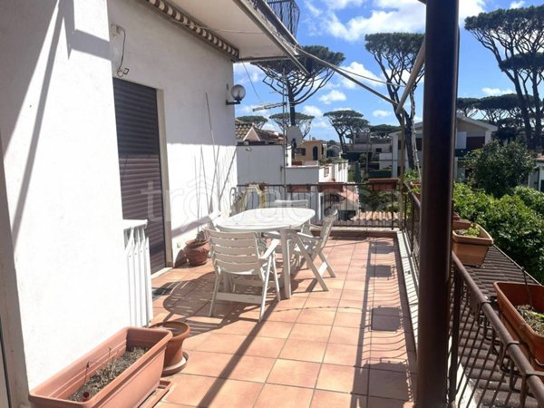 appartamento in vendita a Fiumicino in zona Fregene