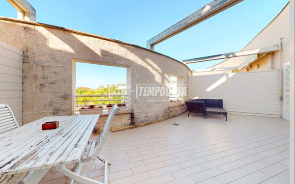 appartamento in vendita a Fiumicino in zona Fregene