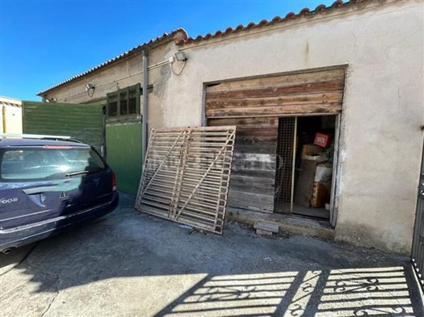 casa semindipendente in vendita a Fiumicino in zona Isola Sacra