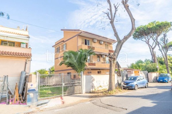 appartamento in vendita a Fiumicino in zona Isola Sacra
