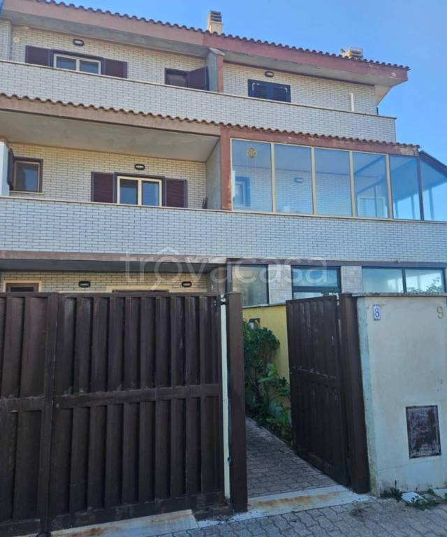 appartamento in vendita a Fiumicino in zona Focene