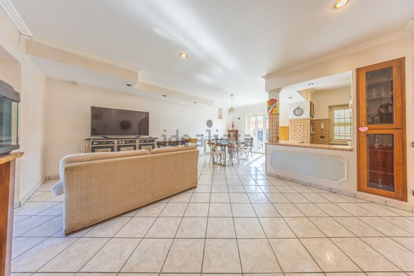 appartamento in vendita a Fiumicino in zona Isola Sacra