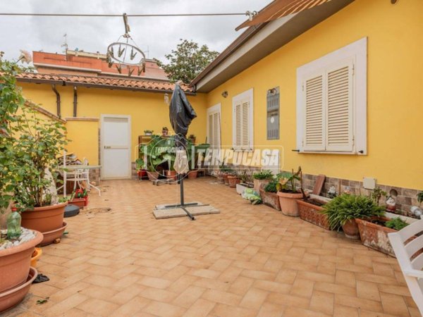 casa indipendente in vendita a Fiumicino