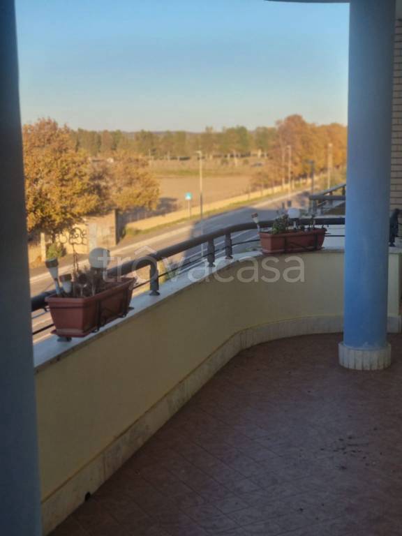 appartamento in vendita a Fiumicino in zona Passo Oscuro