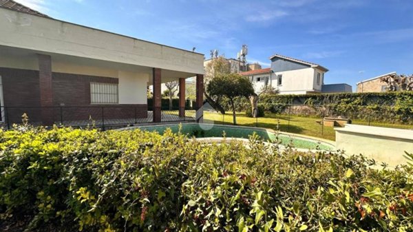 casa indipendente in vendita a Fiumicino in zona Fregene