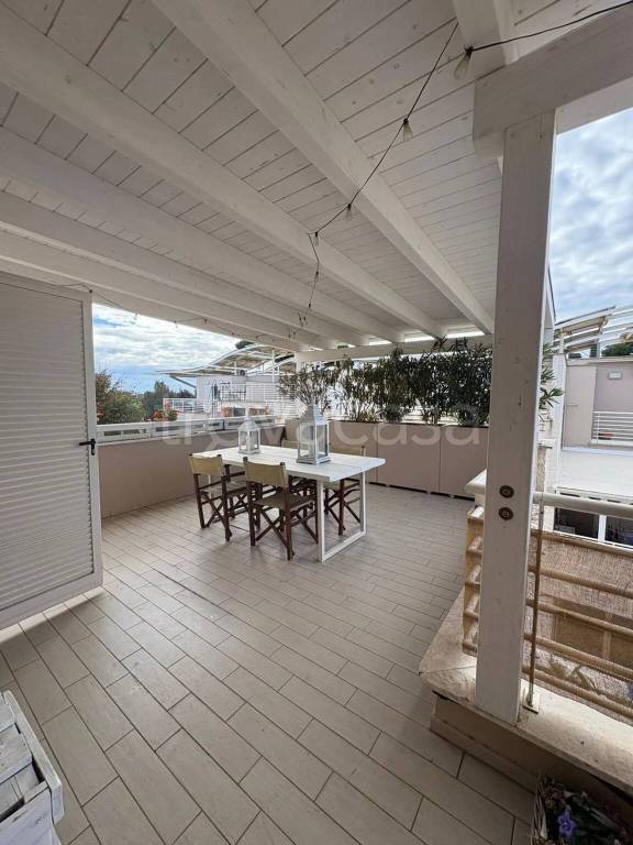 appartamento in vendita a Fiumicino in zona Fregene