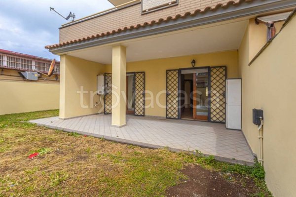 appartamento in vendita a Fiumicino in zona Isola Sacra