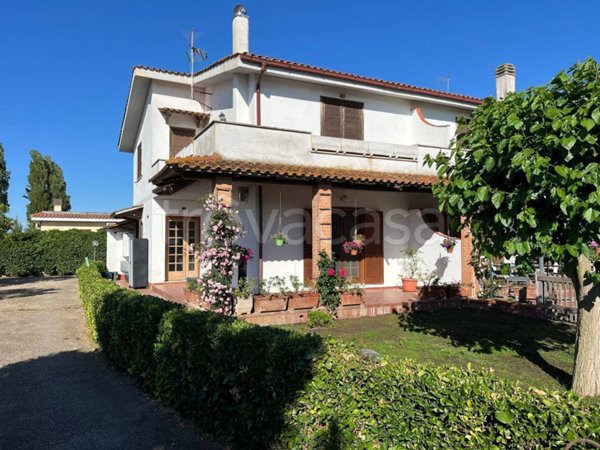 casa indipendente in vendita a Fiumicino in zona Fregene