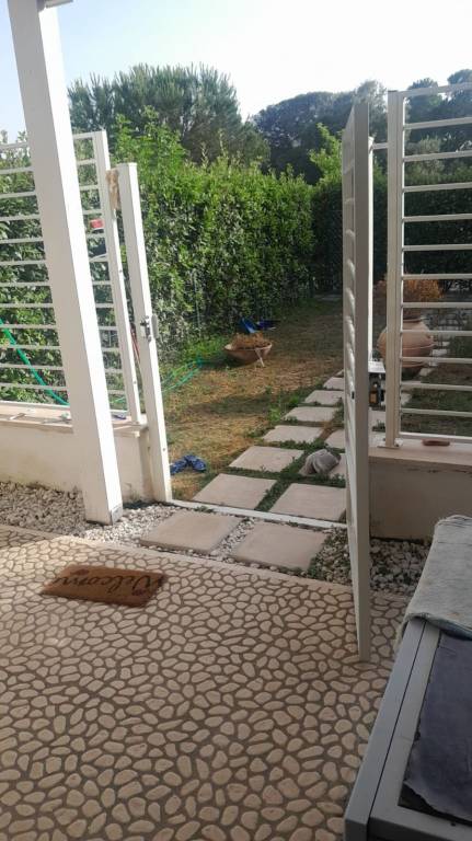 appartamento in vendita a Fiumicino in zona Fregene