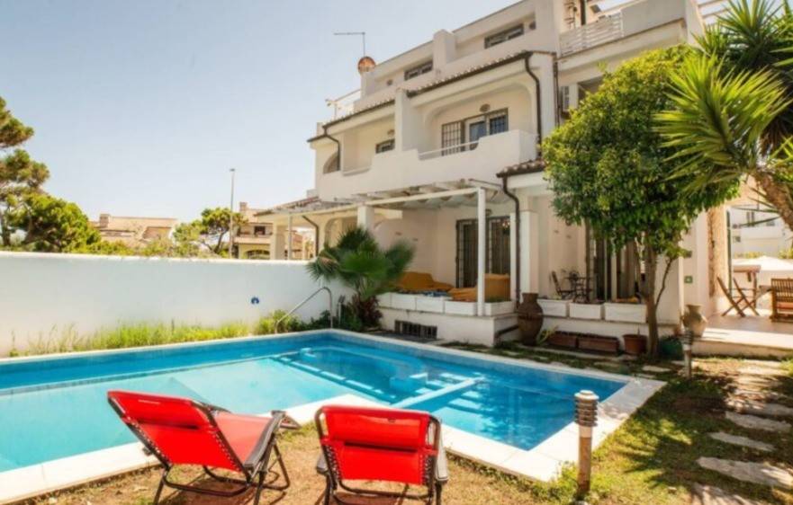 casa indipendente in vendita a Fiumicino in zona Maccarese