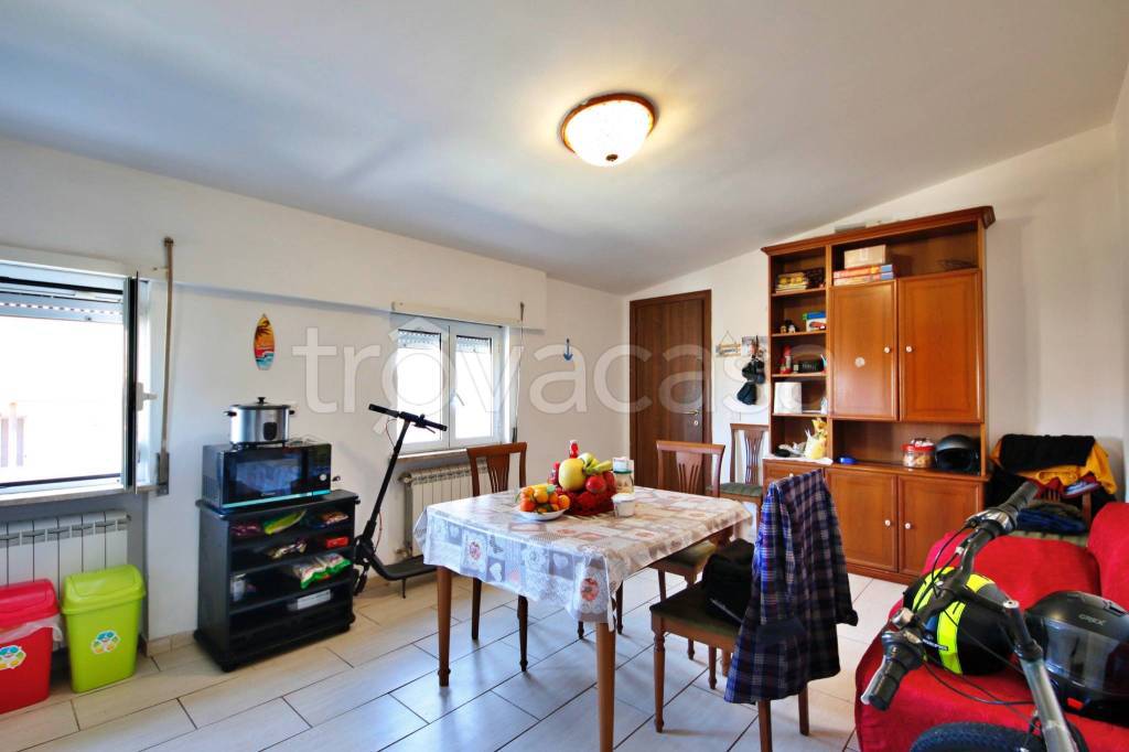 appartamento in vendita a Fiumicino in zona Focene