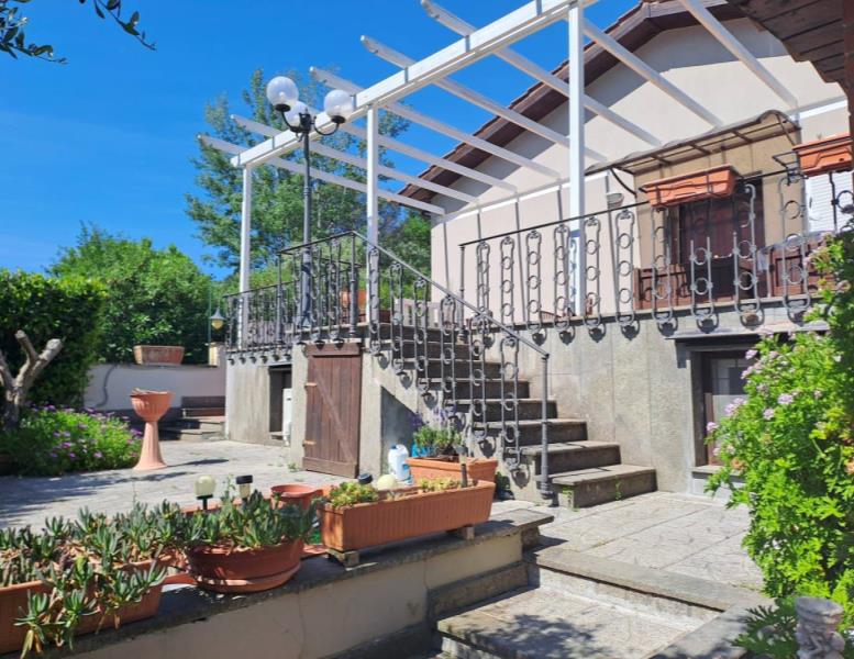 casa indipendente in vendita a Fiumicino in zona Aranova