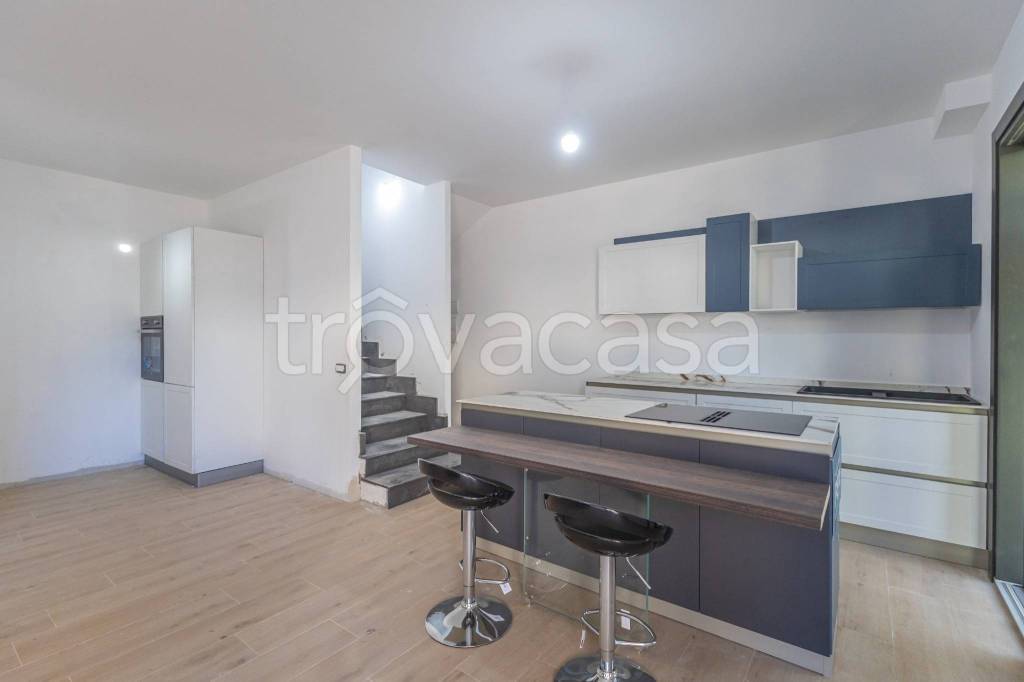 casa indipendente in vendita a Fiumicino in zona Isola Sacra