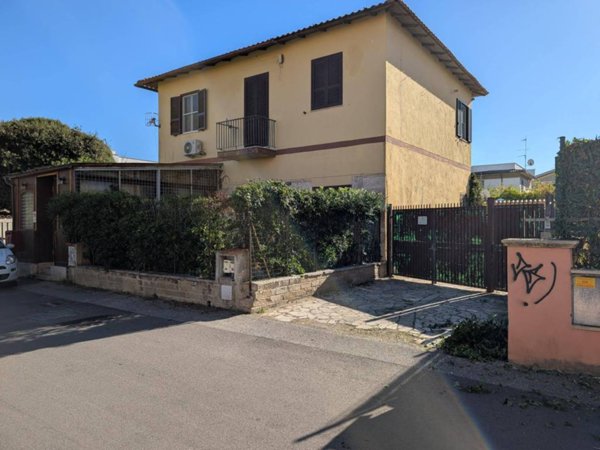 appartamento in vendita a Fiumicino in zona Fregene