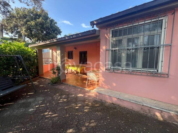 casa indipendente in vendita a Fiumicino in zona Fregene