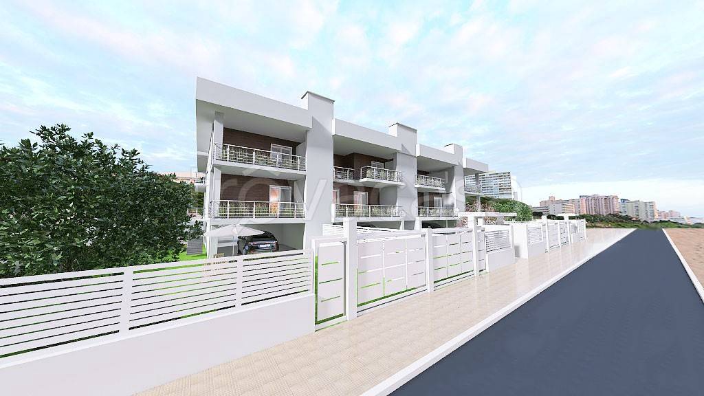 appartamento in vendita a Fiumicino in zona Isola Sacra