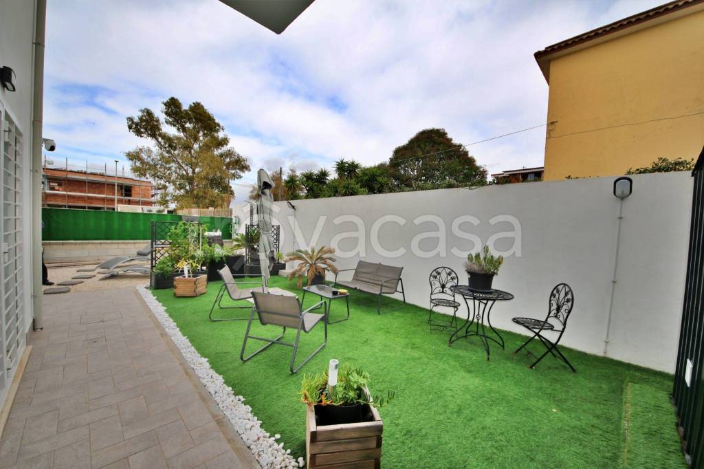 casa indipendente in vendita a Fiumicino