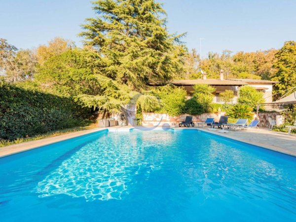 casa indipendente in vendita a Fiumicino in zona Testa di Lepre