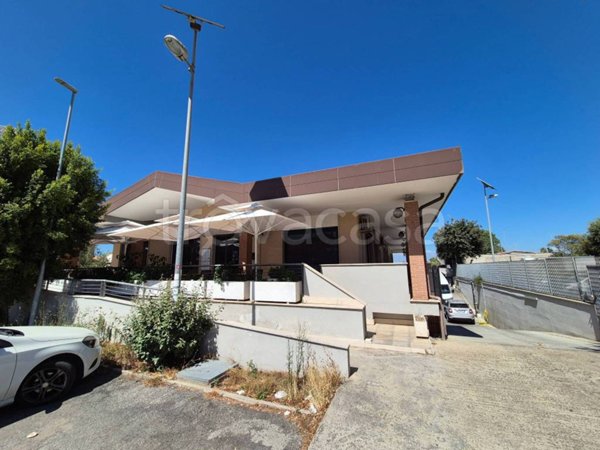 appartamento in vendita a Fiumicino in zona Isola Sacra