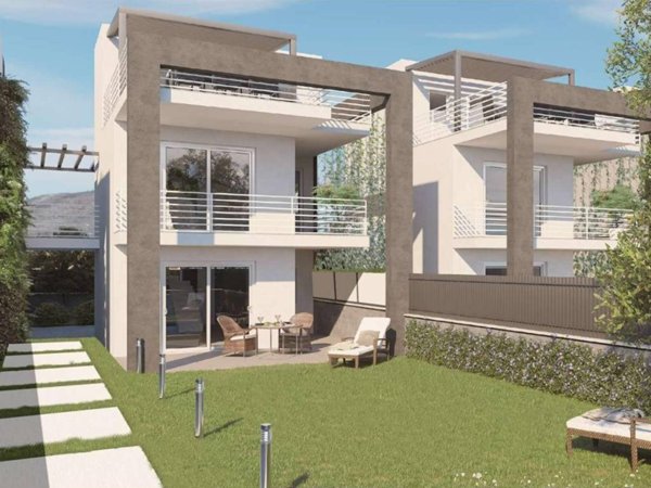 casa indipendente in vendita a Fiumicino in zona Fregene