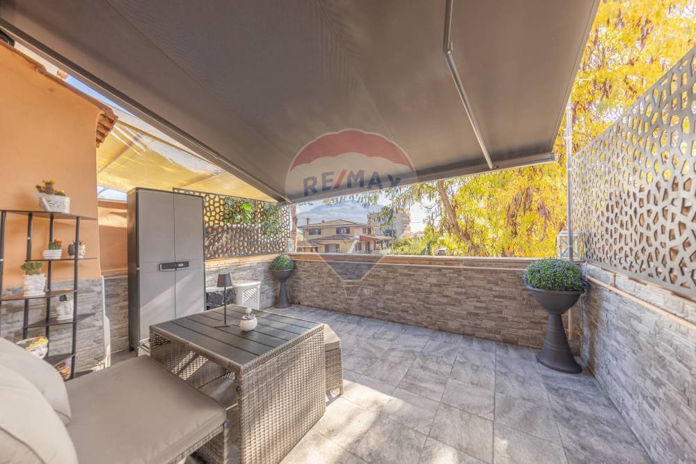 appartamento in vendita a Fiumicino in zona Aeroporto 