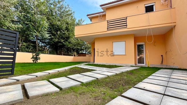 appartamento in vendita a Fiumicino