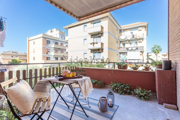 appartamento in vendita a Fiumicino in zona Isola Sacra