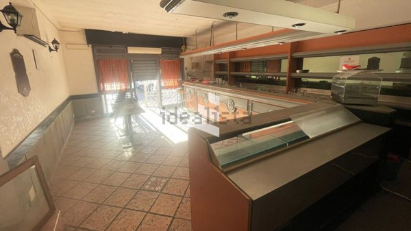 locale commerciale in vendita a Fiumicino