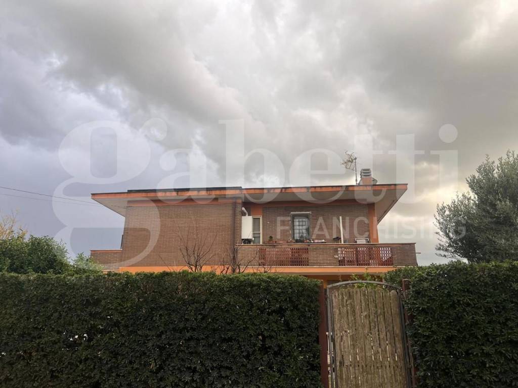 appartamento in vendita a Fiumicino in zona Maccarese