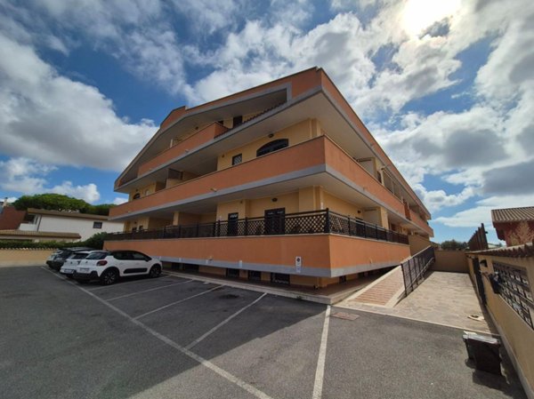 appartamento in vendita a Fiumicino in zona Isola Sacra