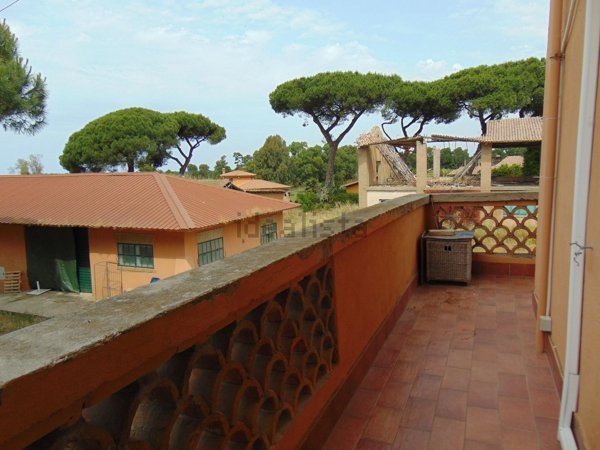 appartamento in vendita a Fiumicino in zona Torrimpietra