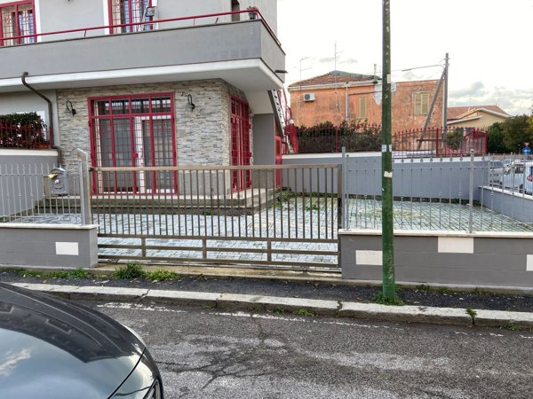 ufficio in vendita a Fiumicino