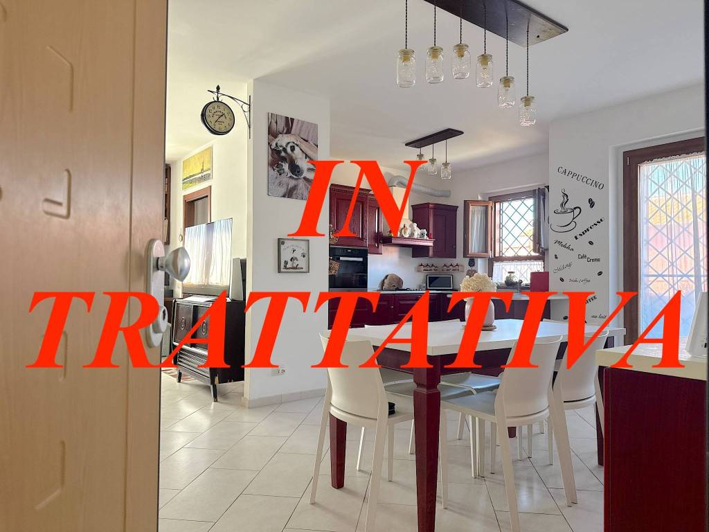 appartamento in vendita a Fiumicino in zona Isola Sacra