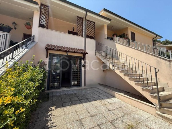 casa indipendente in vendita a Fiumicino in zona Aranova