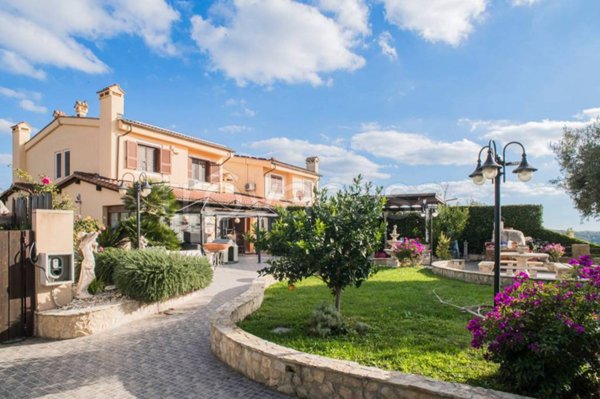 casa indipendente in vendita a Fiumicino in zona Aranova