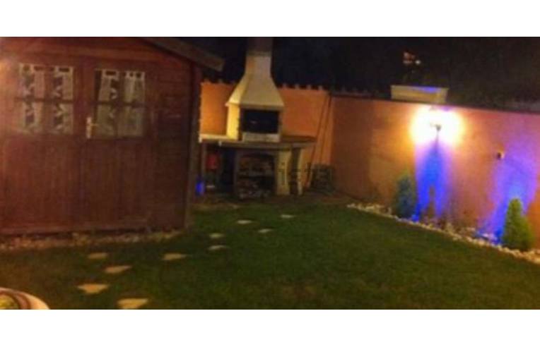 casa indipendente in vendita a Fiumicino in zona Isola Sacra