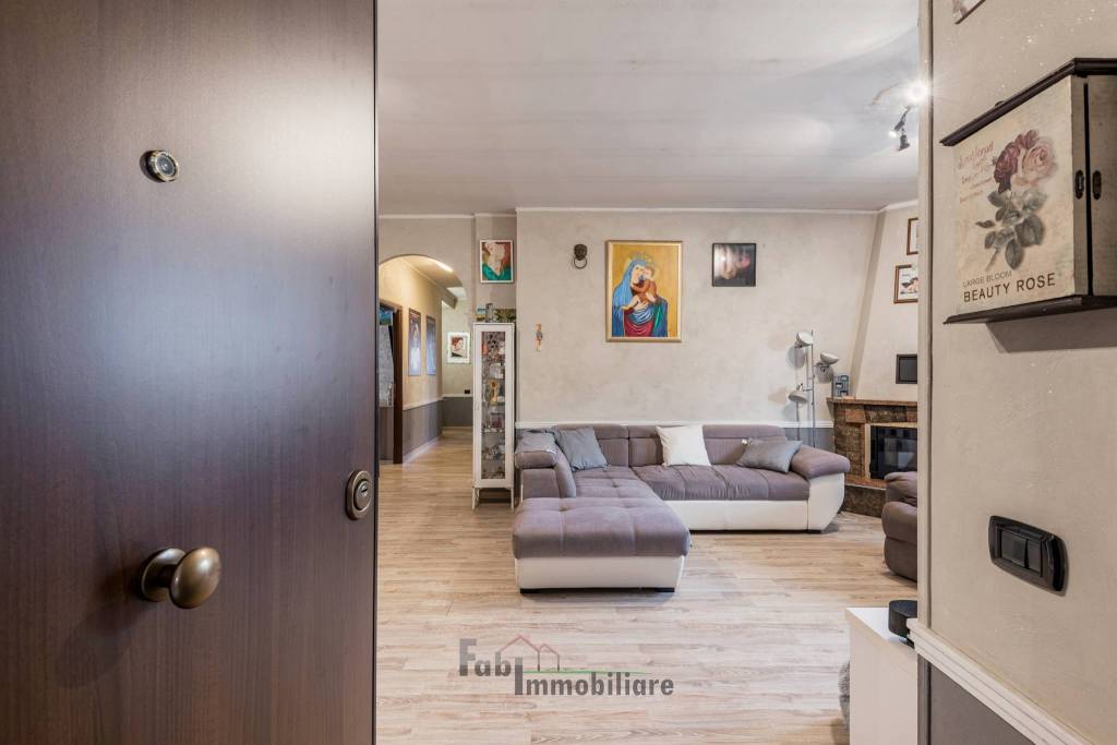 appartamento in vendita a Fiumicino in zona Isola Sacra