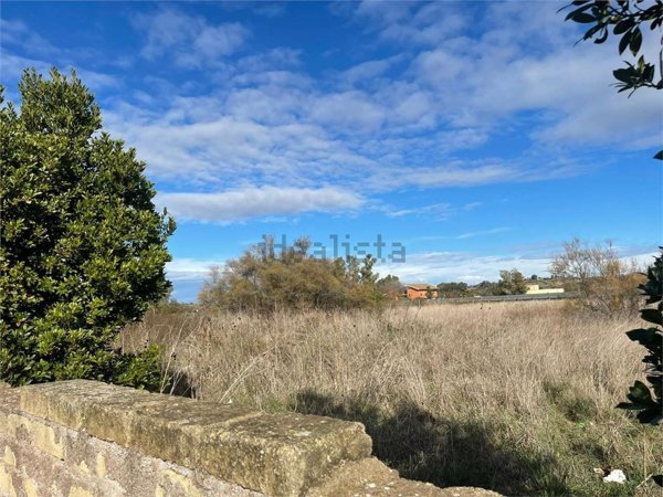 terreno edificabile in vendita a Fiumicino